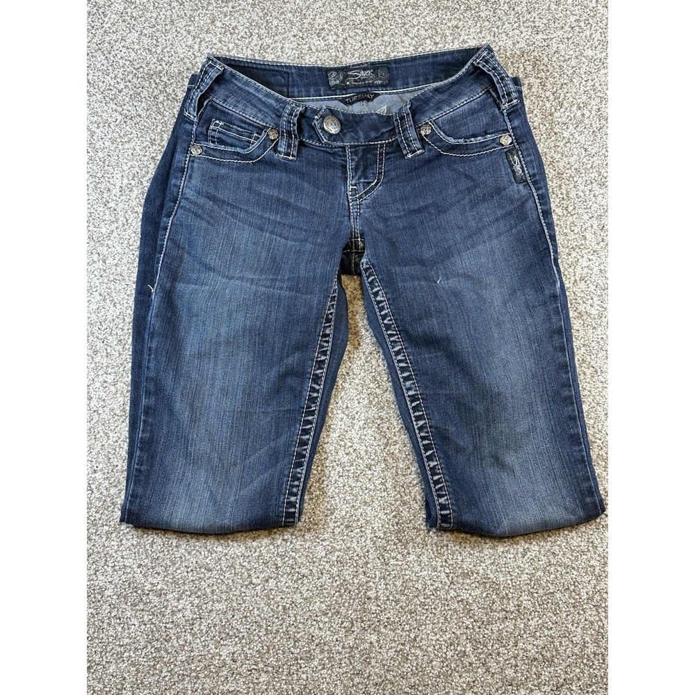 Silver Jeans "Tuesday" 23 X 33 Medium wash Flare
